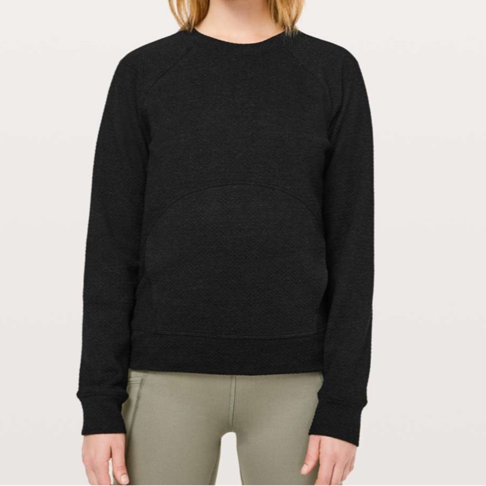 Lululemon Catch A Moment Crew
Heathered Core Black